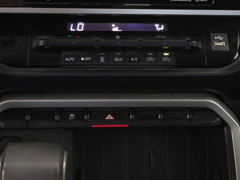 Used 2023 Toyota Tundra SR5 AWD/4WD image 19