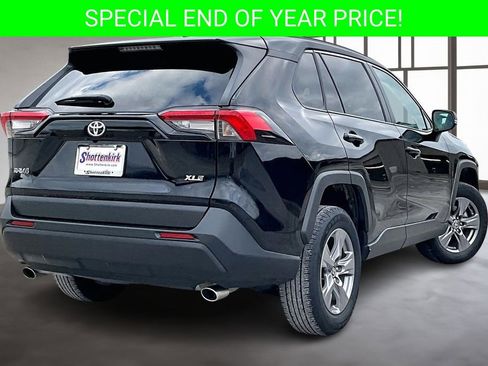Used 2024 Toyota RAV4 XLE image 6