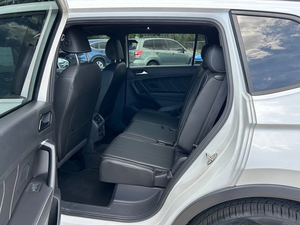 Certified 2023 Volkswagen Tiguan SE R-Line FWD image 50