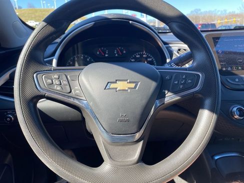 Used 2024 Chevrolet Malibu LT FWD image 25