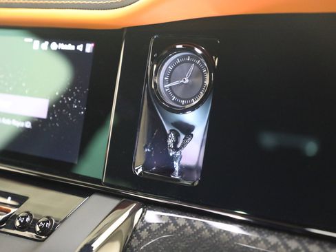 Certified 2026 Rolls-Royce Cullinan Black Badge image 31