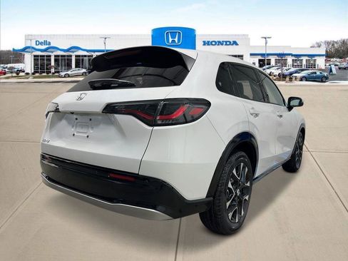 New 2026 Honda HR-V EX-L image 3