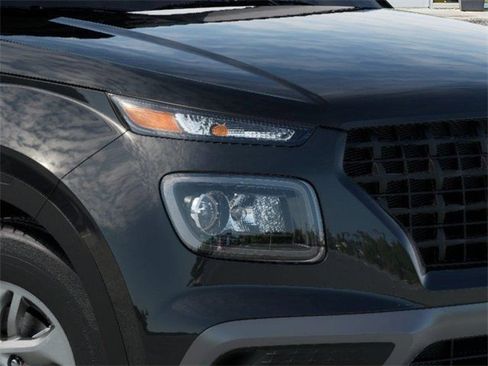 New 2026 Hyundai Venue SE image 9