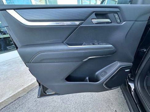 New 2026 GMC Acadia Elevation w/ Elevation Premium Package FWD image 12