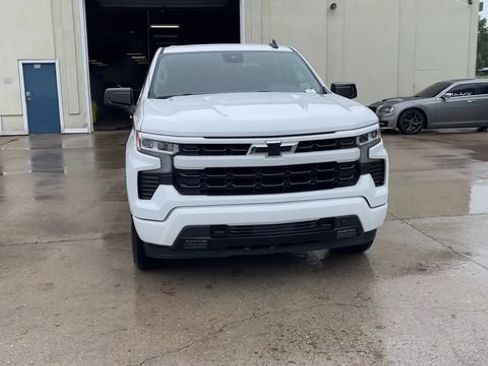 Used 2023 Chevrolet Silverado 1500 RST w/ Z71 Off-Road Package AWD/4WD image 3