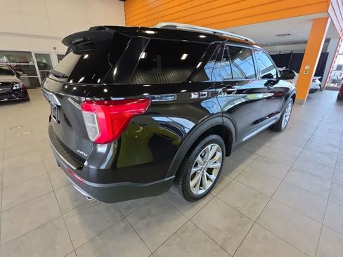 Used 2022 Ford Explorer Platinum w/ Equipment Group 601A AWD/4WD image 7