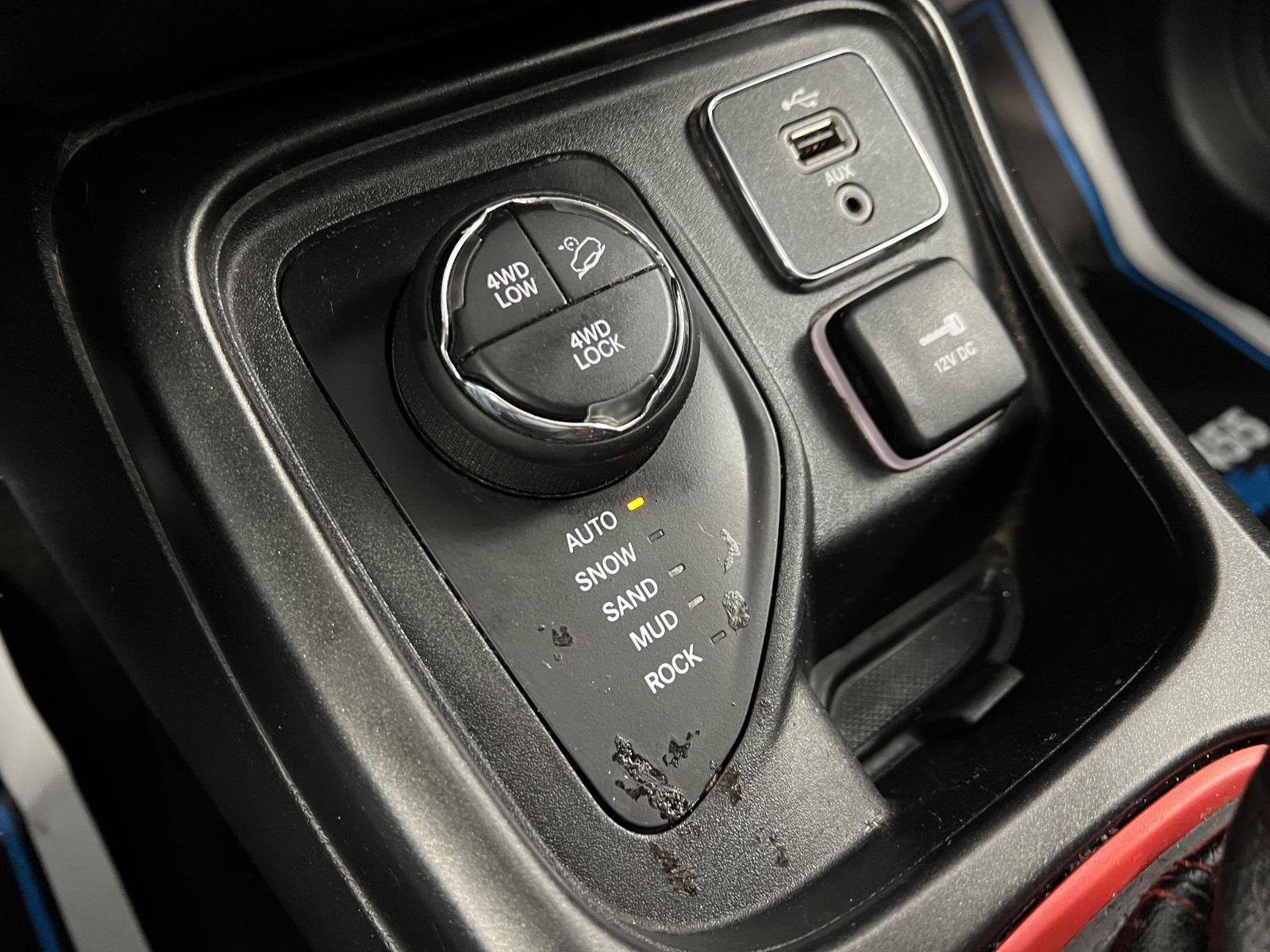 Used 2018 Jeep Compass Trailhawk AWD/4WD image 22