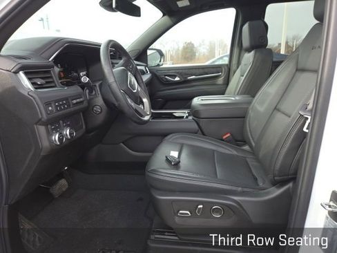 Used 2024 GMC Yukon Denali image 9
