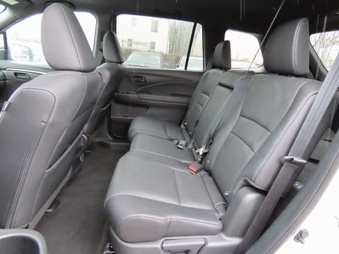 Used 2023 Honda Passport EX-L image 13