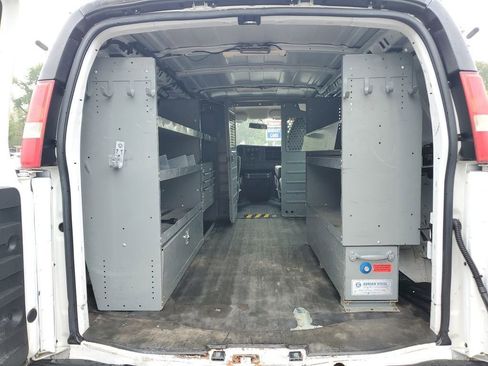 Used 2014 Chevrolet Express 2500 w/ Express Access Plus Package image 7