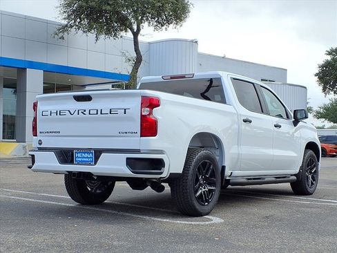 New 2026 Chevrolet Silverado 1500 Custom image 4