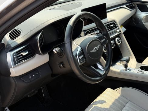 Used 2023 Genesis G70 2.0T w/ Sport Prestige Package RWD image 12