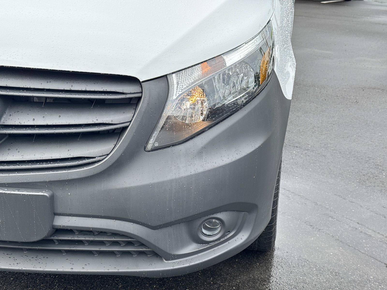 Used 2023 Mercedes-Benz Metris image 9