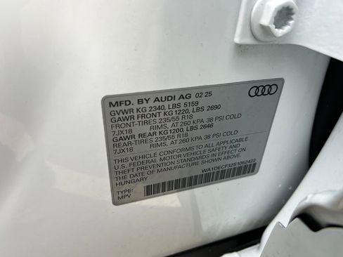 Used 2025 Audi Q3 2.0T Premium image 27