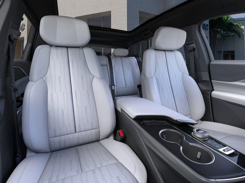 New 2025 Cadillac Lyriq Luxury image 16