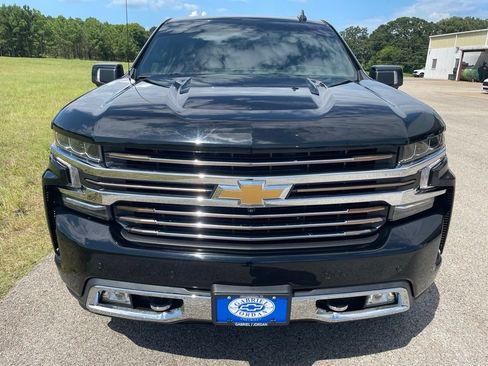 Used 2021 Chevrolet Silverado 1500 High Country w/ Technology Package AWD/4WD image 10