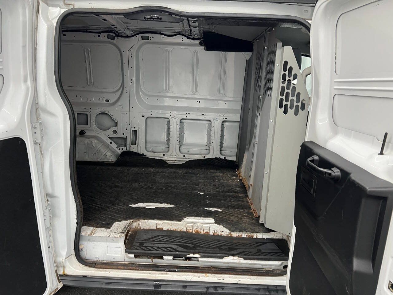 Used 2016 Ford Transit 150 130 Low Roof RWD image 11