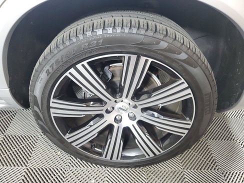 Certified 2024 Volvo XC90 B6 Plus w/ Protection Package Premier AWD/4WD image 11