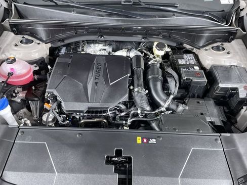 Used 2025 Kia Sorento SX image 48