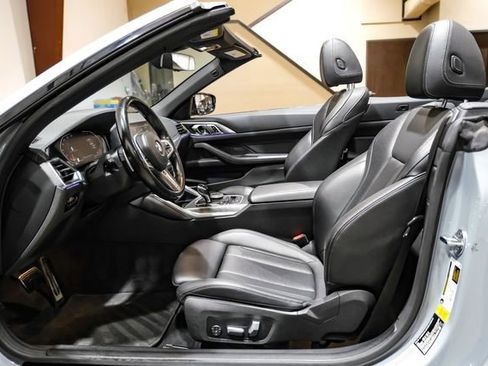 Used 2022 BMW 430i Convertible w/ M Sport Package image 4
