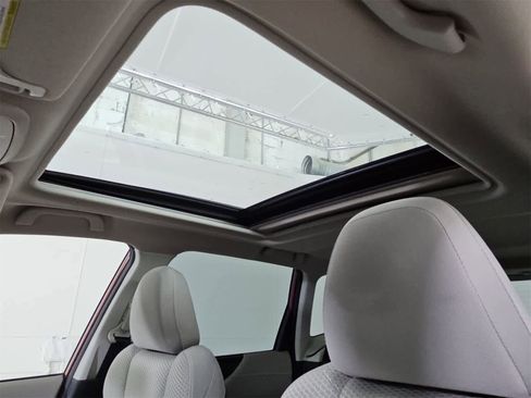 Used 2022 Subaru Forester Premium image 19