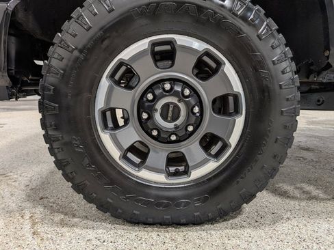 Used 2024 Ford F250 Platinum w/ Tremor Off-Road Package image 12