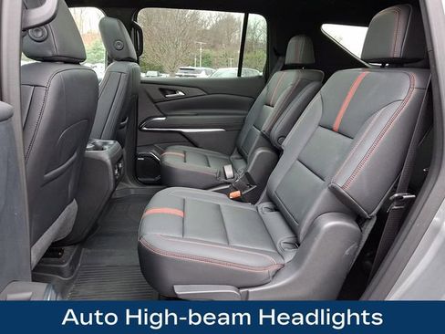 Used 2025 Chevrolet Traverse RS w/ LPO, Floor Liner Package image 12