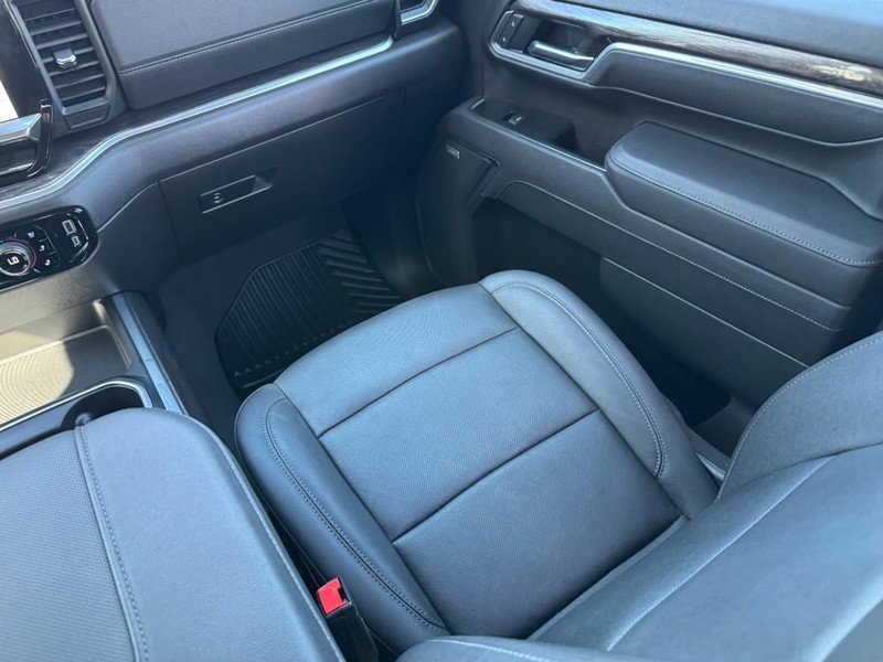 Used 2025 Chevrolet Silverado 2500 LTZ w/ LTZ Plus Package AWD/4WD image 16