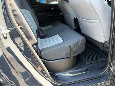 Used 2025 Toyota Tacoma TRD Sport image 15