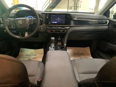 Used 2026 Toyota Camry LE FWD image 16