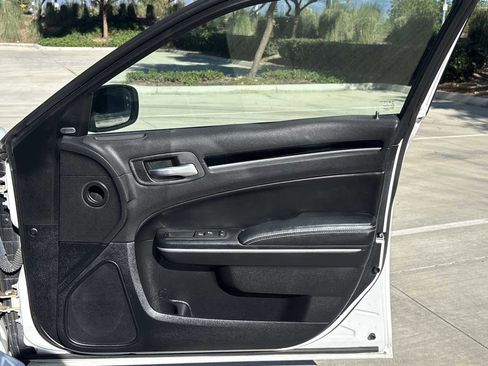 Used 2019 Chrysler 300 S w/ Safetytec Plus Group image 16