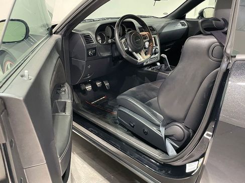 Used 2013 Dodge Challenger SRT8 w/ Harman Kardon Audio Group RWD image 59