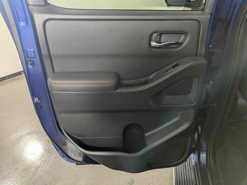 Used 2022 Nissan Frontier PRO-4X image 14