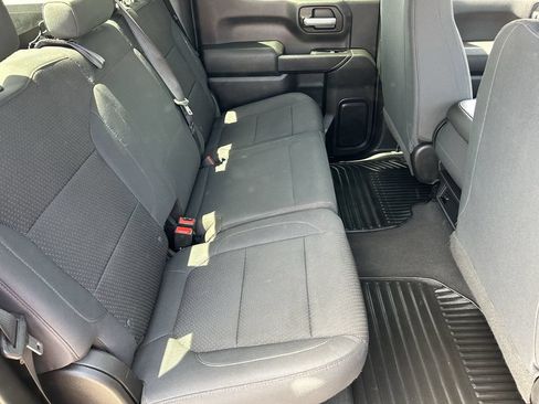Used 2019 Chevrolet Silverado 1500 Custom Trail Boss AWD/4WD image 17