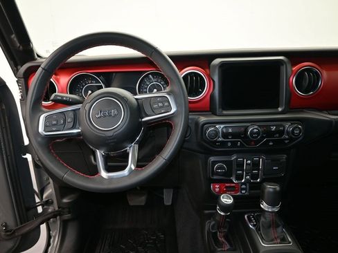 Used 2023 Jeep Gladiator Rubicon w/ Trailer Tow Package AWD/4WD image 12