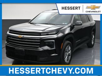 Used 2025 Chevrolet Traverse LT FWD video 1