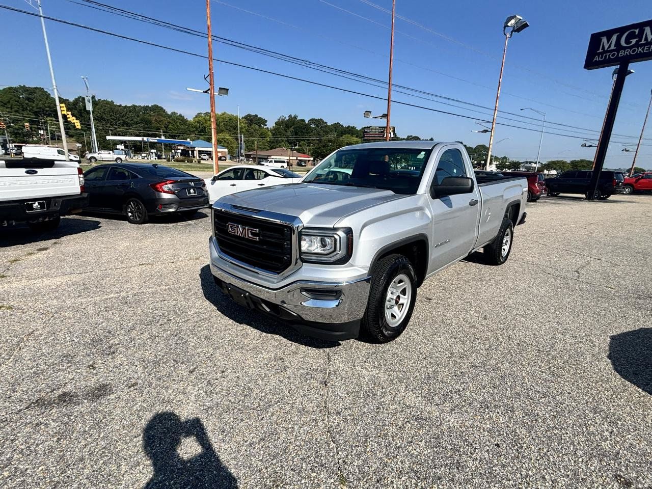 Used 2018 GMC Sierra 1500 2WD Regular Cab image 10
