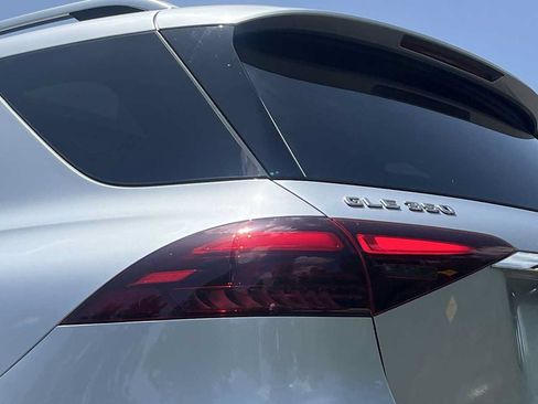 Certified 2025 Mercedes-Benz GLE 350 4MATIC image 18