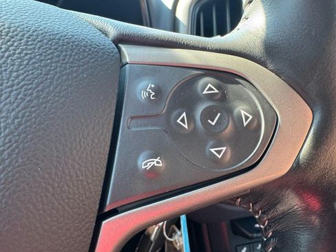 Used 2021 Chevrolet Colorado Z71 AWD/4WD image 15