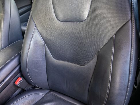 Used 2018 Ford Fusion Titanium image 34