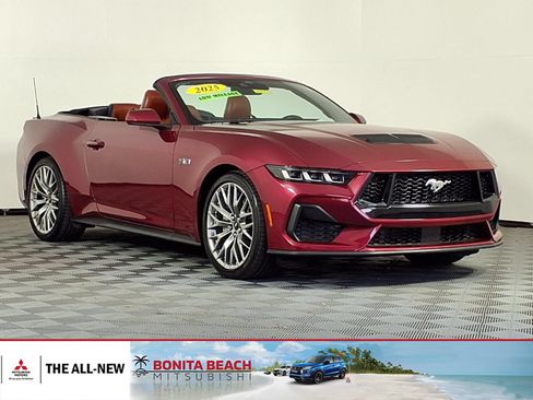 Used 2025 Ford Mustang GT Premium RWD image 1