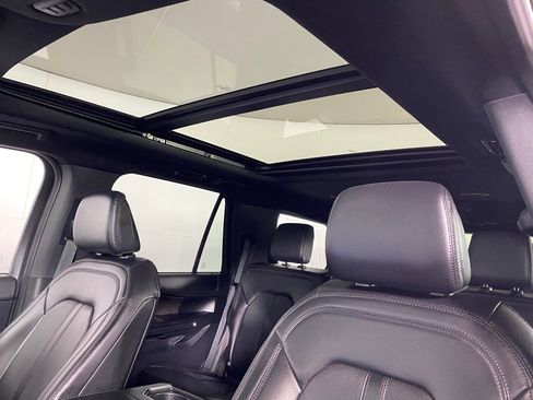 Used 2021 Ford Expedition Limited image 22