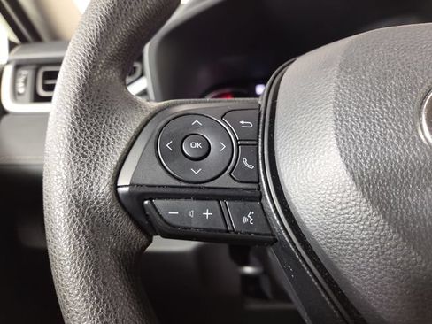 Used 2025 Toyota RAV4 XLE AWD/4WD image 22