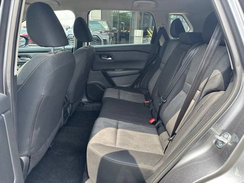 Used 2024 Nissan Rogue SV FWD image 14