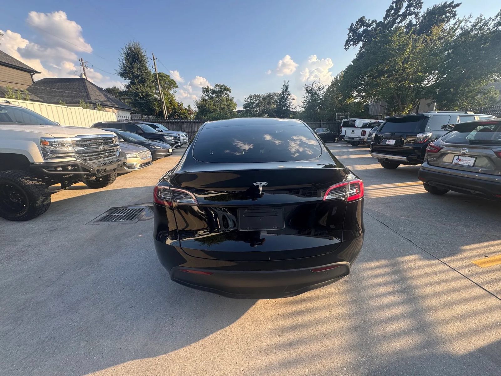 Used 2025 Tesla Model Y Long Range RWD image 5