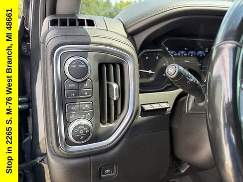 Used 2023 GMC Sierra 2500 Denali w/ Denali Ultimate Package AWD/4WD image 16