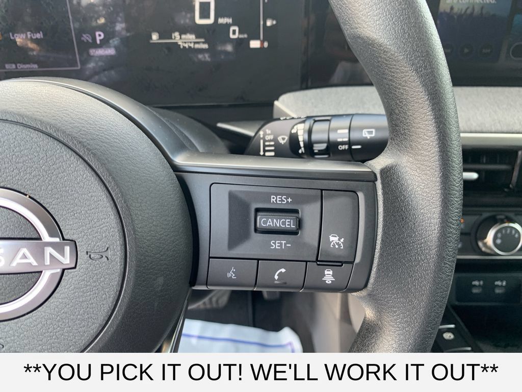 Used 2025 Nissan Kicks SV FWD image 17