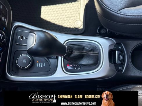 Used 2018 Jeep Compass Latitude w/ Popular Equipment Group AWD/4WD image 24
