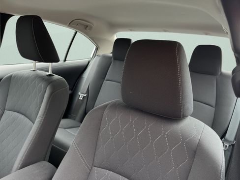 Used 2025 Toyota Corolla LE image 14