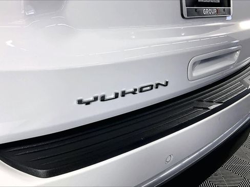 Certified 2025 GMC Yukon Denali AWD/4WD image 30